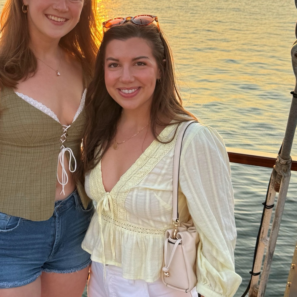 Meet your Posher, Julie